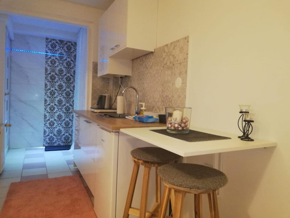 Studio Apartment New Home 萨格勒布 外观 照片